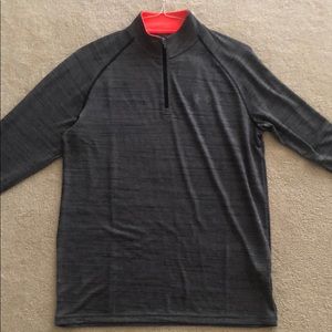 UA Men’s Loose HeatGear Long Sleeve Shirt - NWT